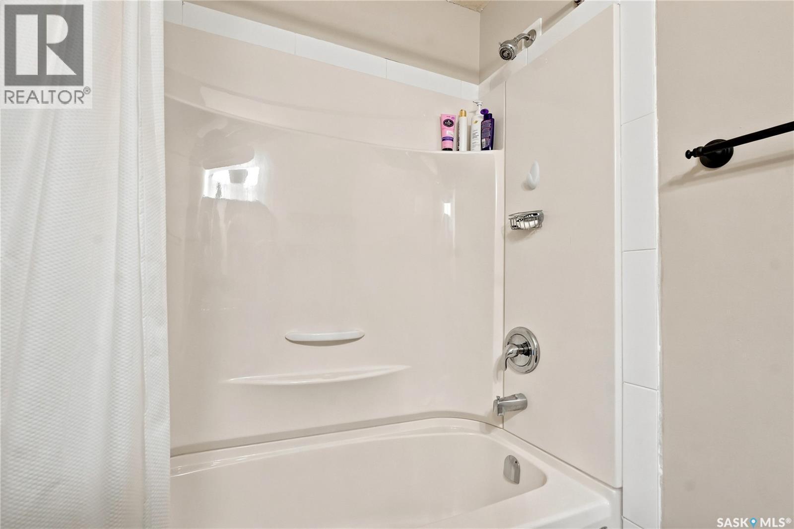 430 Manning Lane, Saskatoon, SK