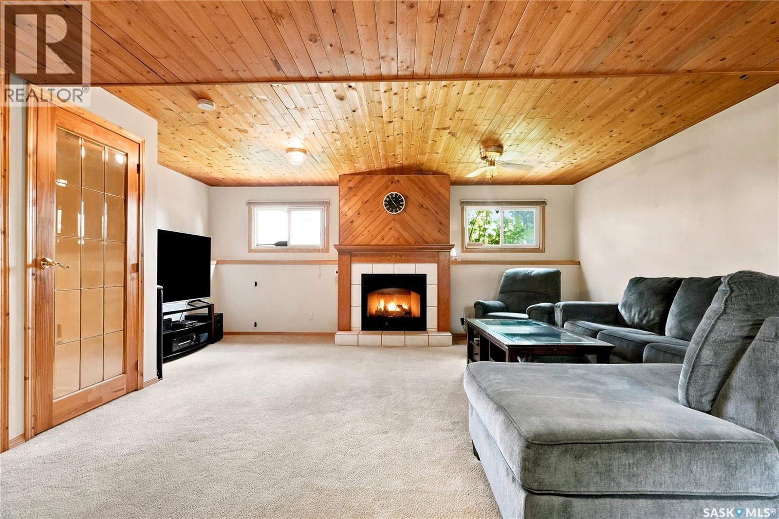 430 Manning Lane, Saskatoon, SK