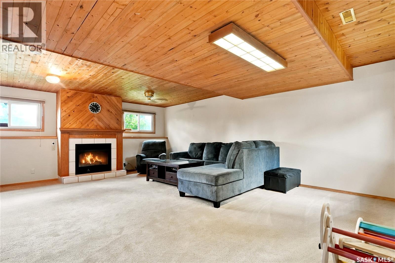 430 Manning Lane, Saskatoon, SK