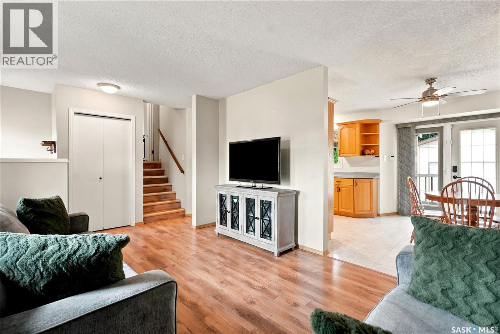 430 Manning Lane, Saskatoon, SK