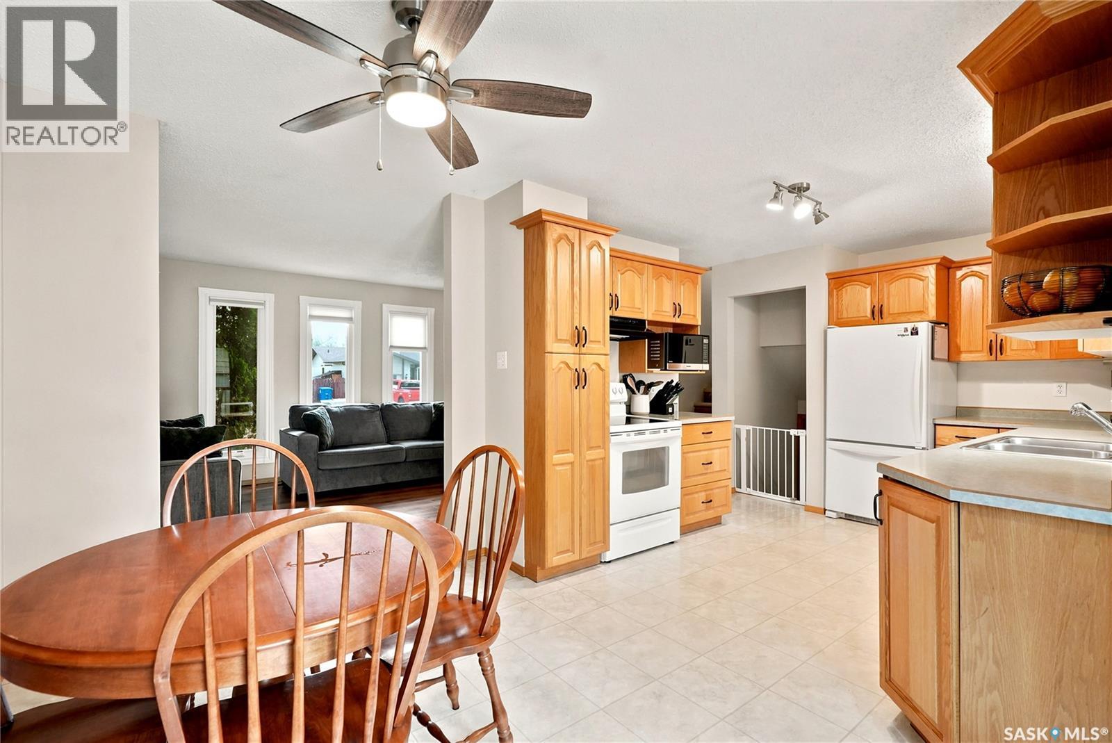 430 Manning Lane, Saskatoon, SK
