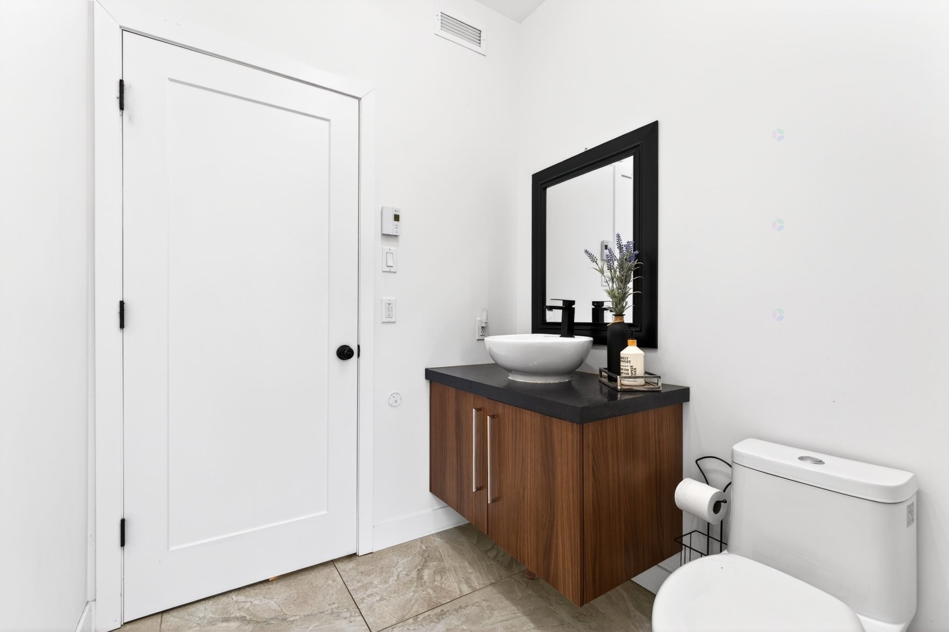 Powder room - 1176 Ch. Édouard-Roy, Sherbrooke (Brompton/Rock Forest/Saint-Élie/Deauville), QC - Indoor Photo Showing Bathroom