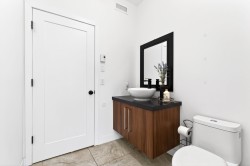 Powder room -