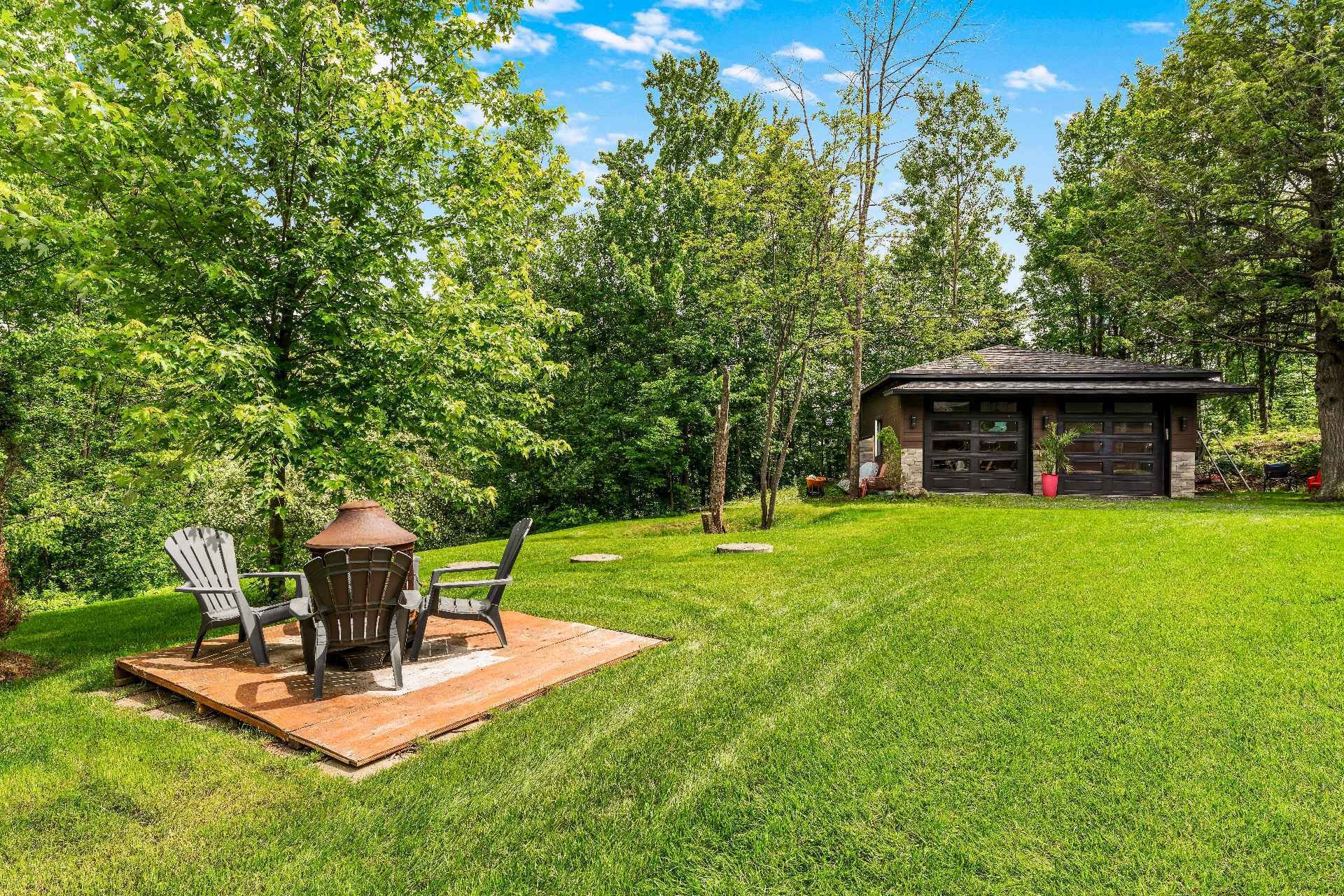 Courtyard - 1176 Ch. Édouard-Roy, Sherbrooke (Brompton/Rock Forest/Saint-Élie/Deauville), QC - Outdoor With Backyard
