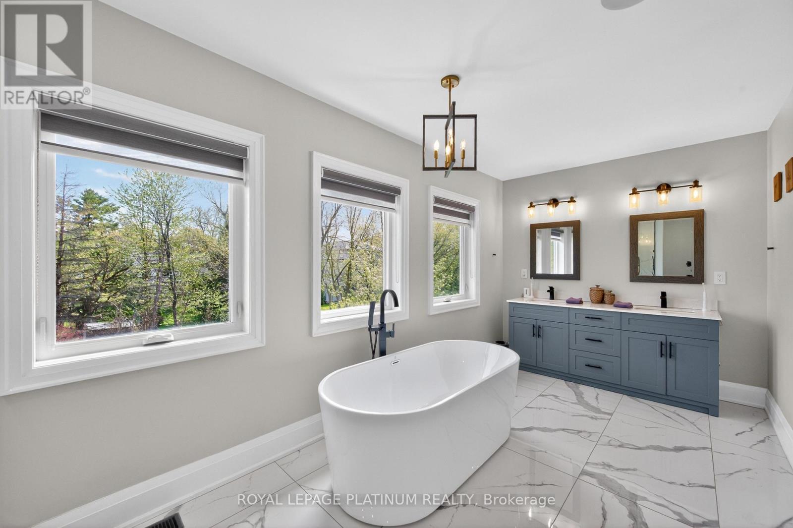 13 Arch Road, Mississauga, ON