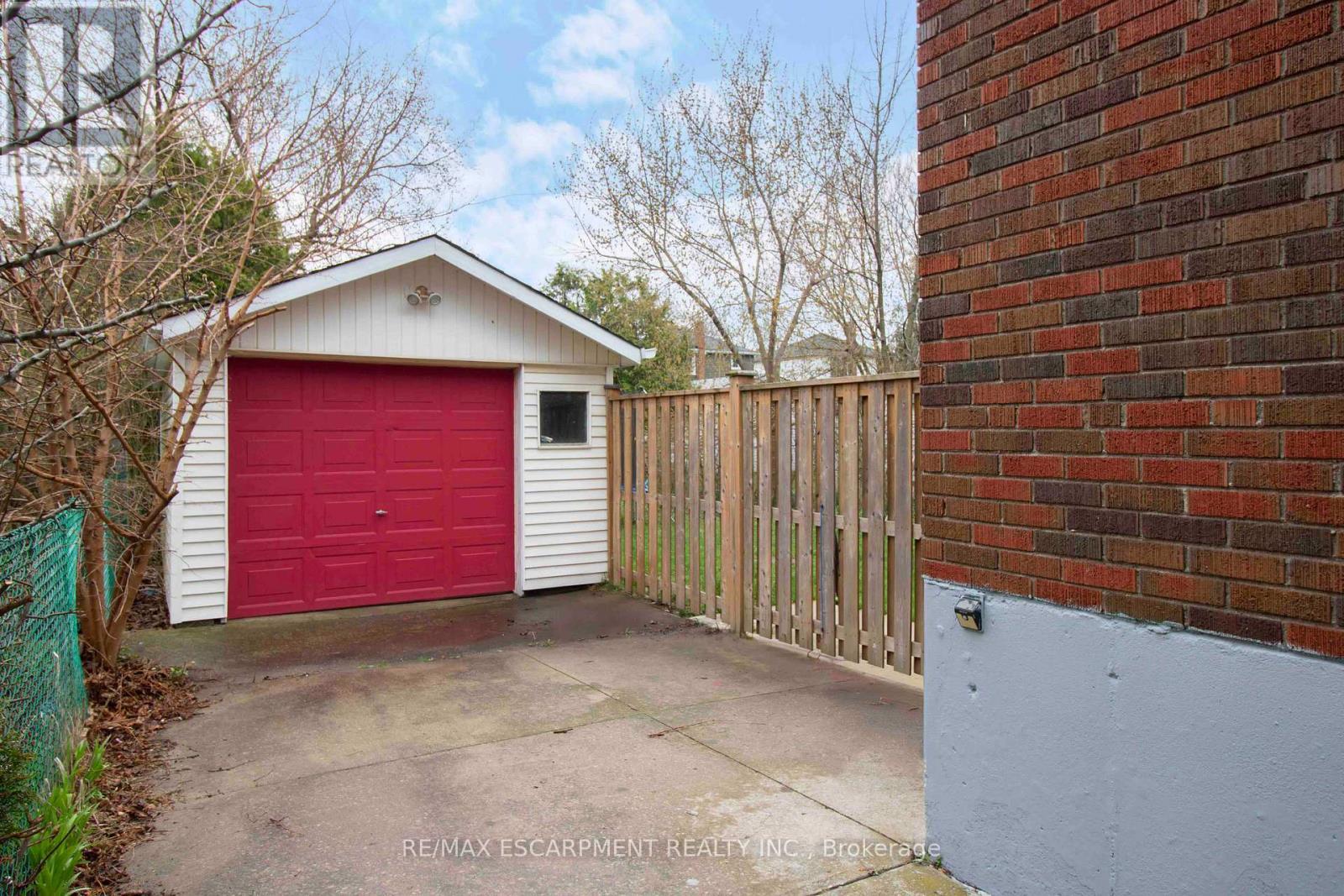 149 East 34Th Street, Hamilton, ON