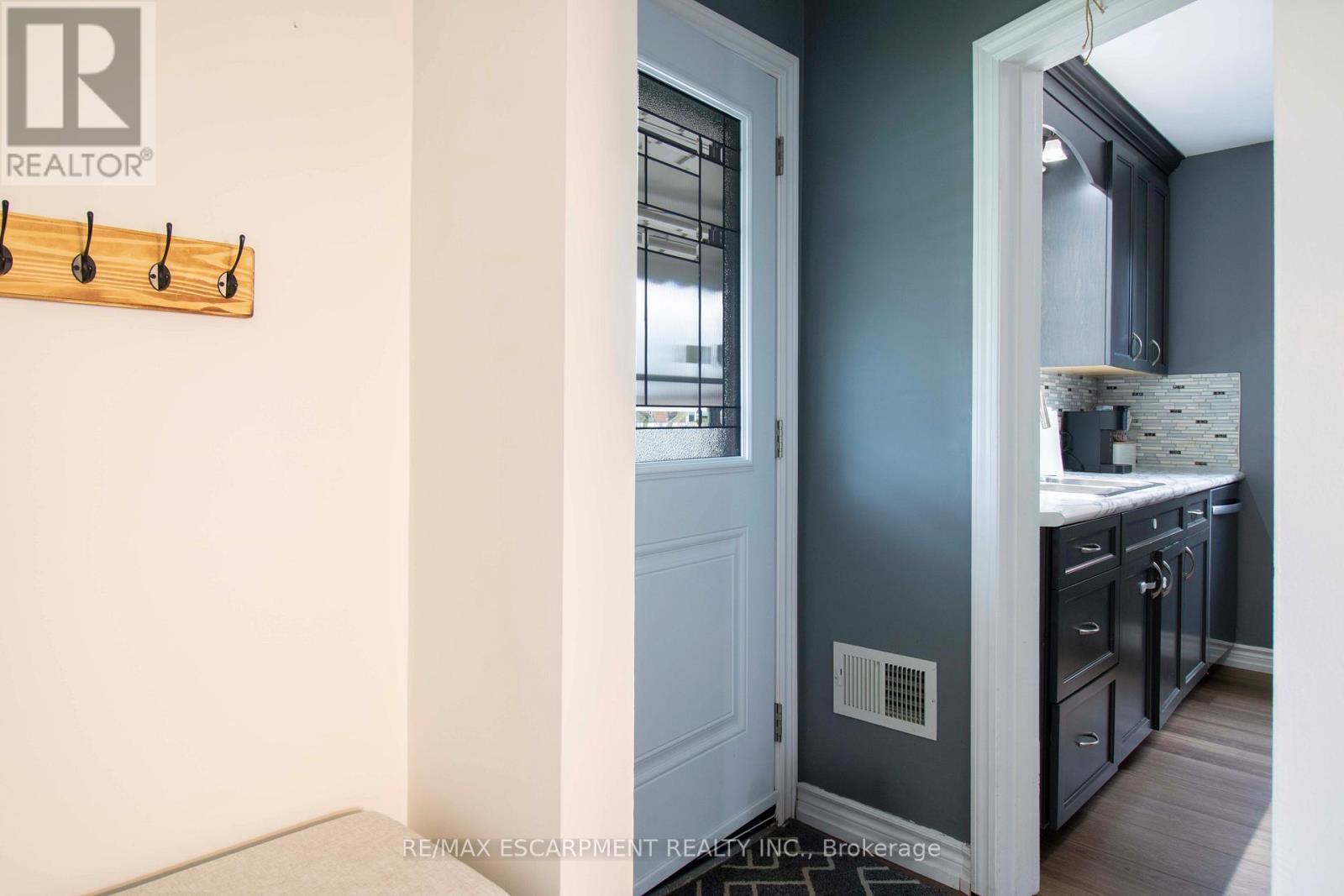149 East 34Th Street, Hamilton, ON