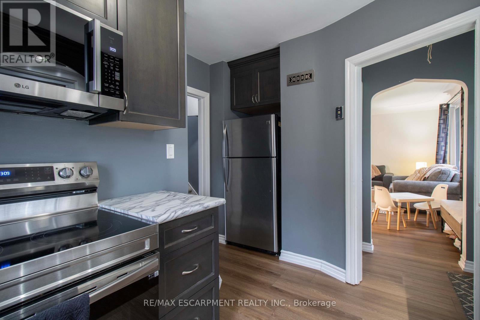 149 East 34Th Street, Hamilton, ON