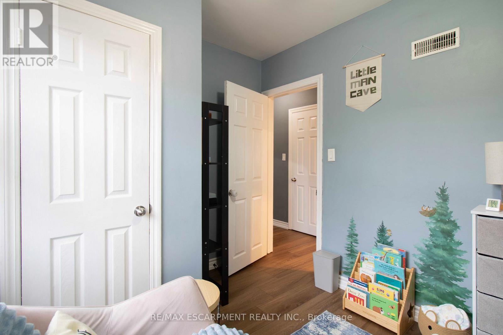 149 East 34Th Street, Hamilton, ON