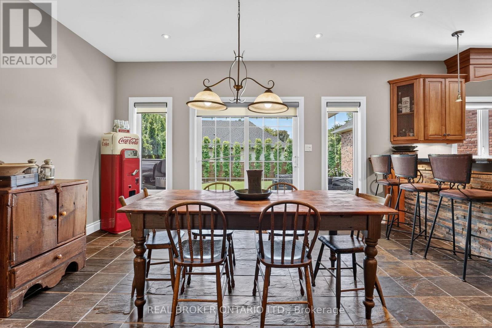 41 Cameron Drive, Hamilton, ON