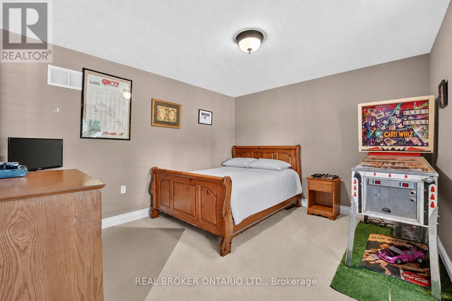 41 Cameron Drive, Hamilton, ON
