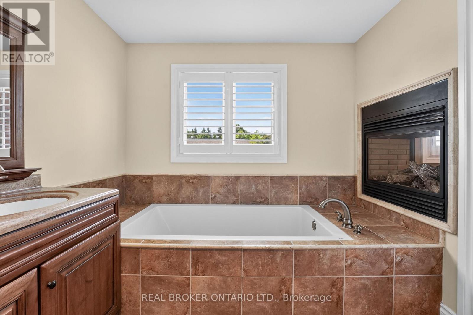 41 Cameron Drive, Hamilton, ON