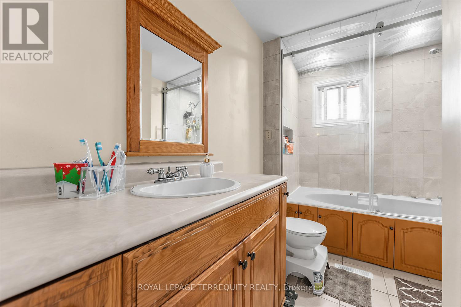 746 Limeridge Road E, Hamilton, ON