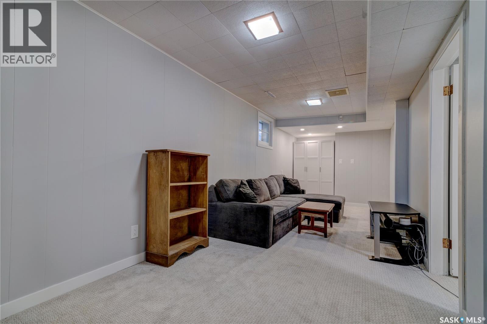 2552 Elliott Street E, Regina, SK