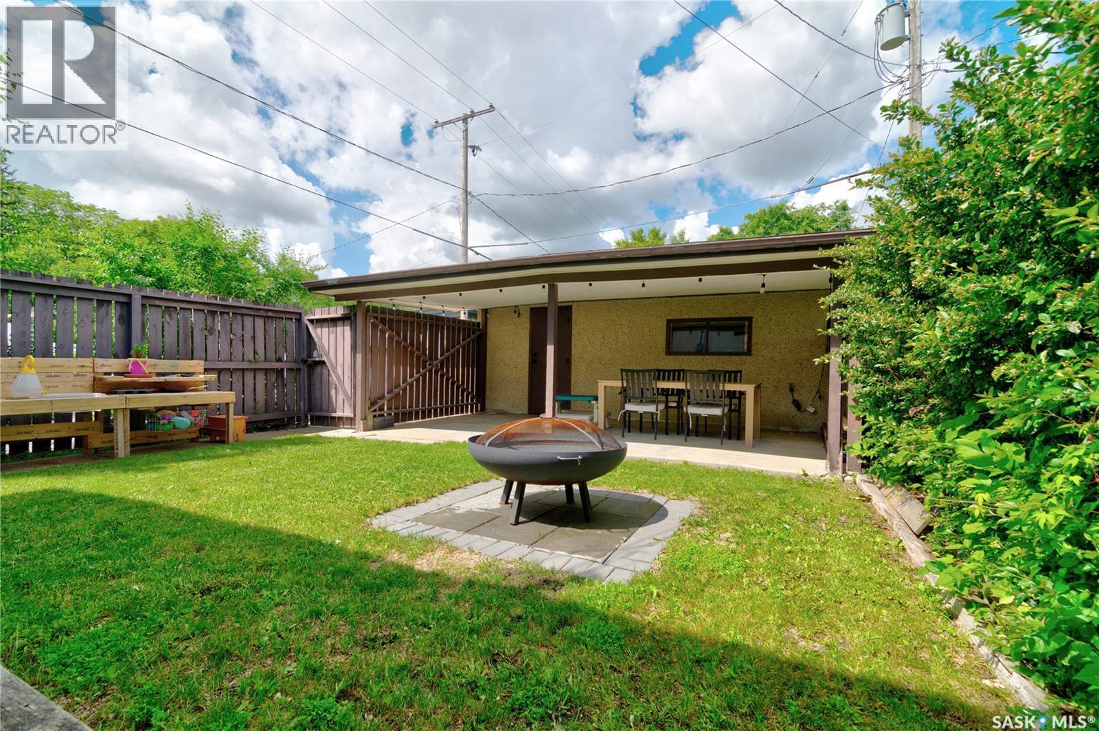 2552 Elliott Street E, Regina, SK
