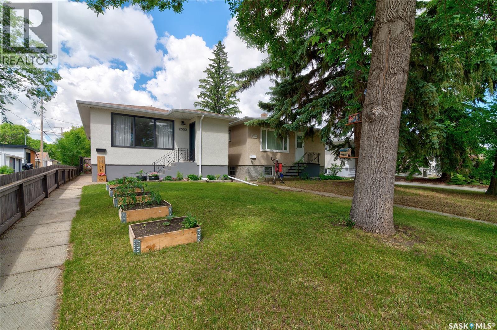 2552 Elliott Street E, Regina, SK