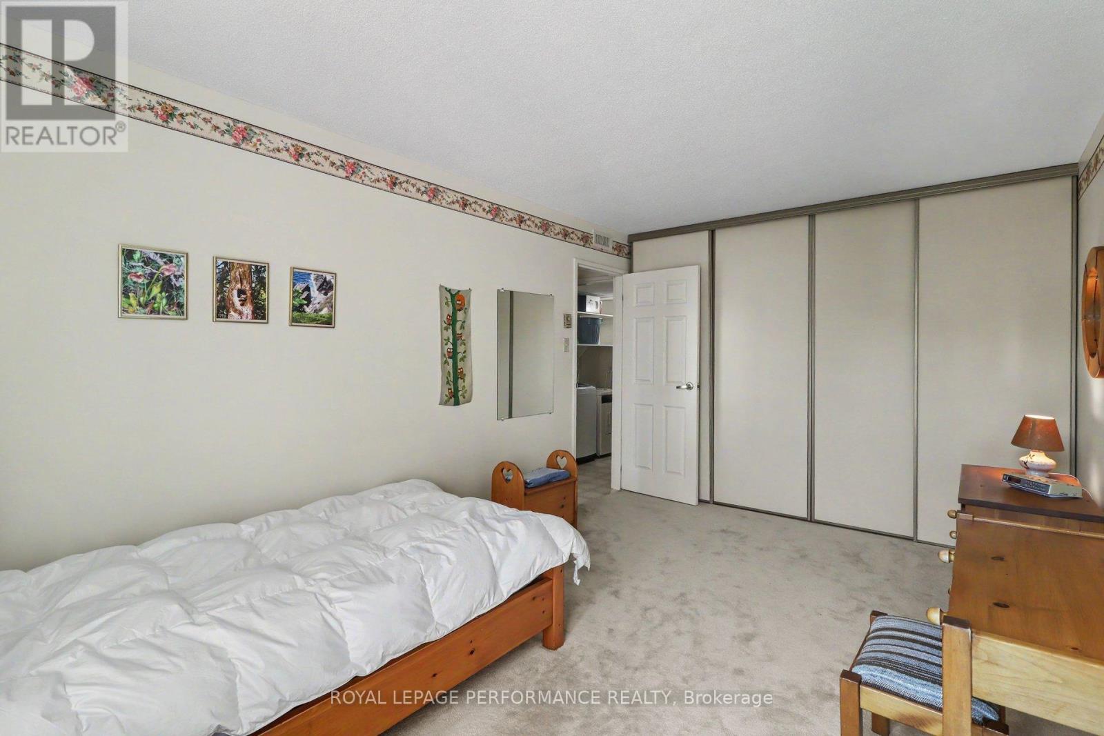304 - 340 Centrum Boulevard, Ottawa, ON