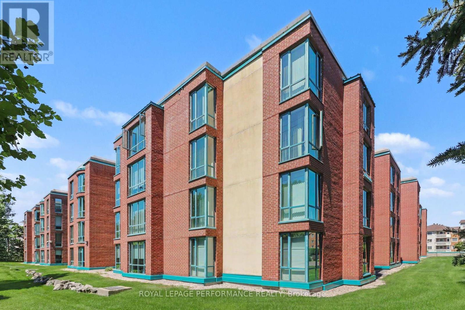 304 - 340 Centrum Boulevard, Ottawa, ON