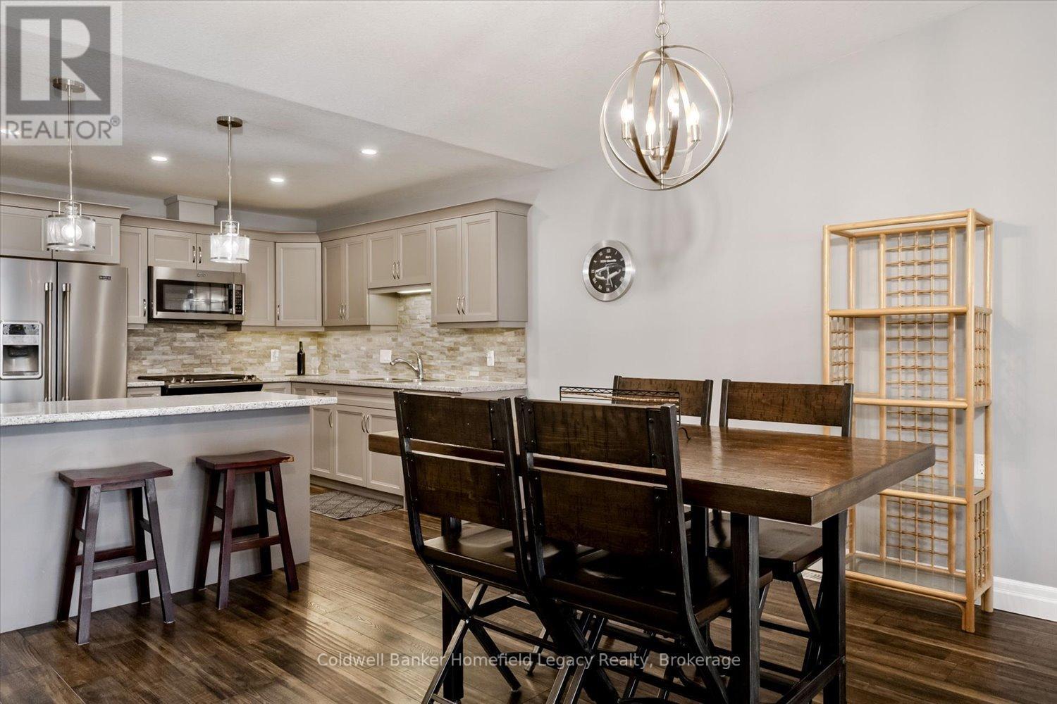 12 Devon Drive E, South Huron (Exeter), ON