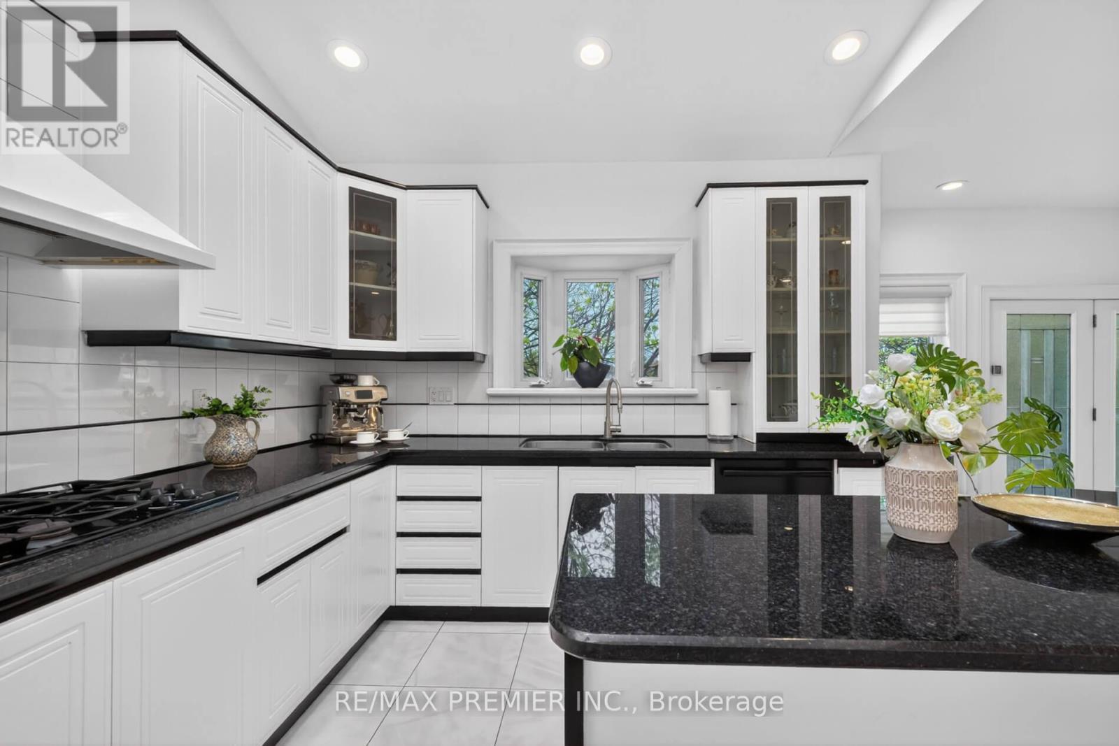 46 Deerchase Circle, Vaughan, ON