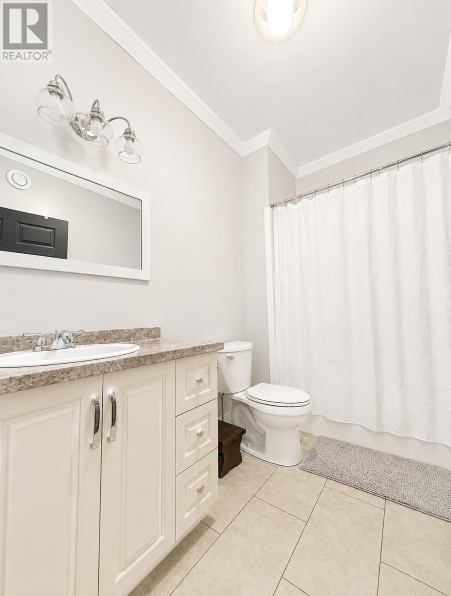 Full bath - 8 Beach Path, Deep Bight, NL