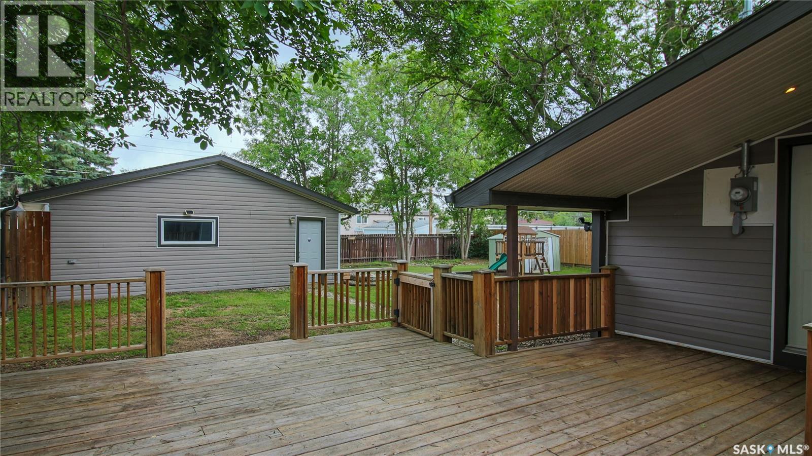 16 Cecil Crescent, Regina, SK