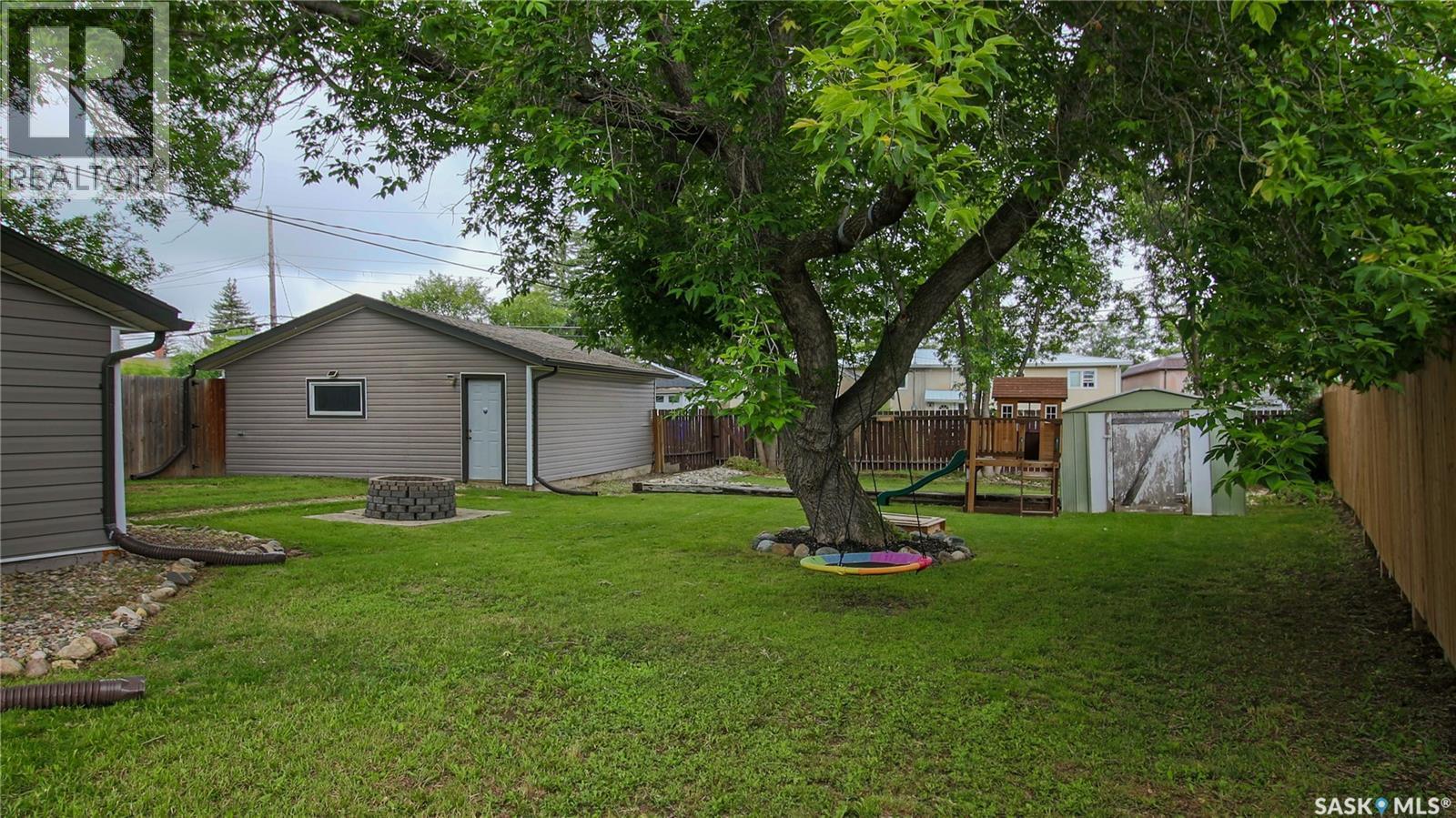 16 Cecil Crescent, Regina, SK