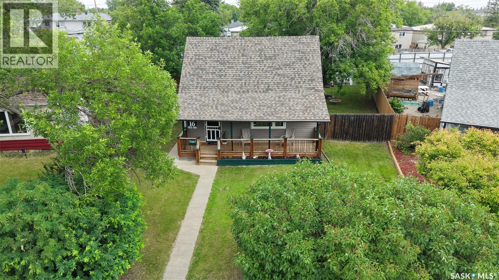 16 Cecil Crescent, Regina, SK