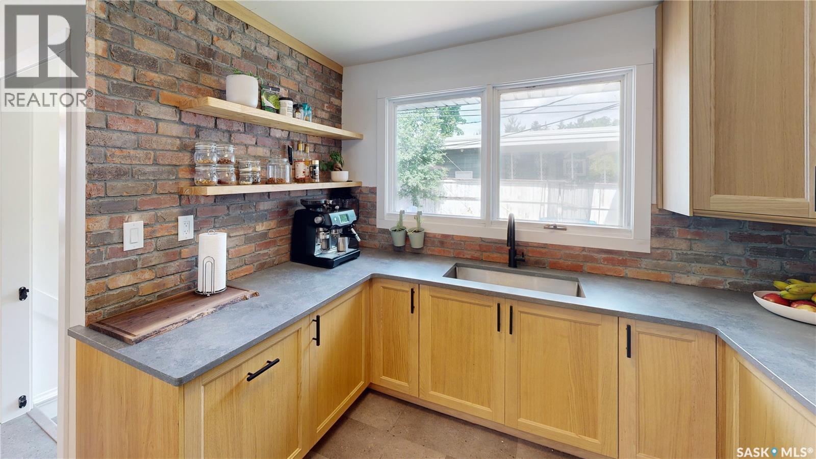1912 Grant Drive, Regina, SK