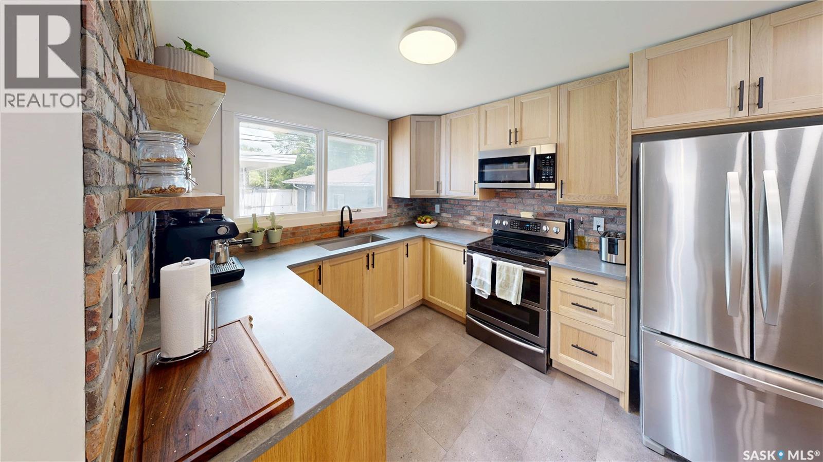 1912 Grant Drive, Regina, SK
