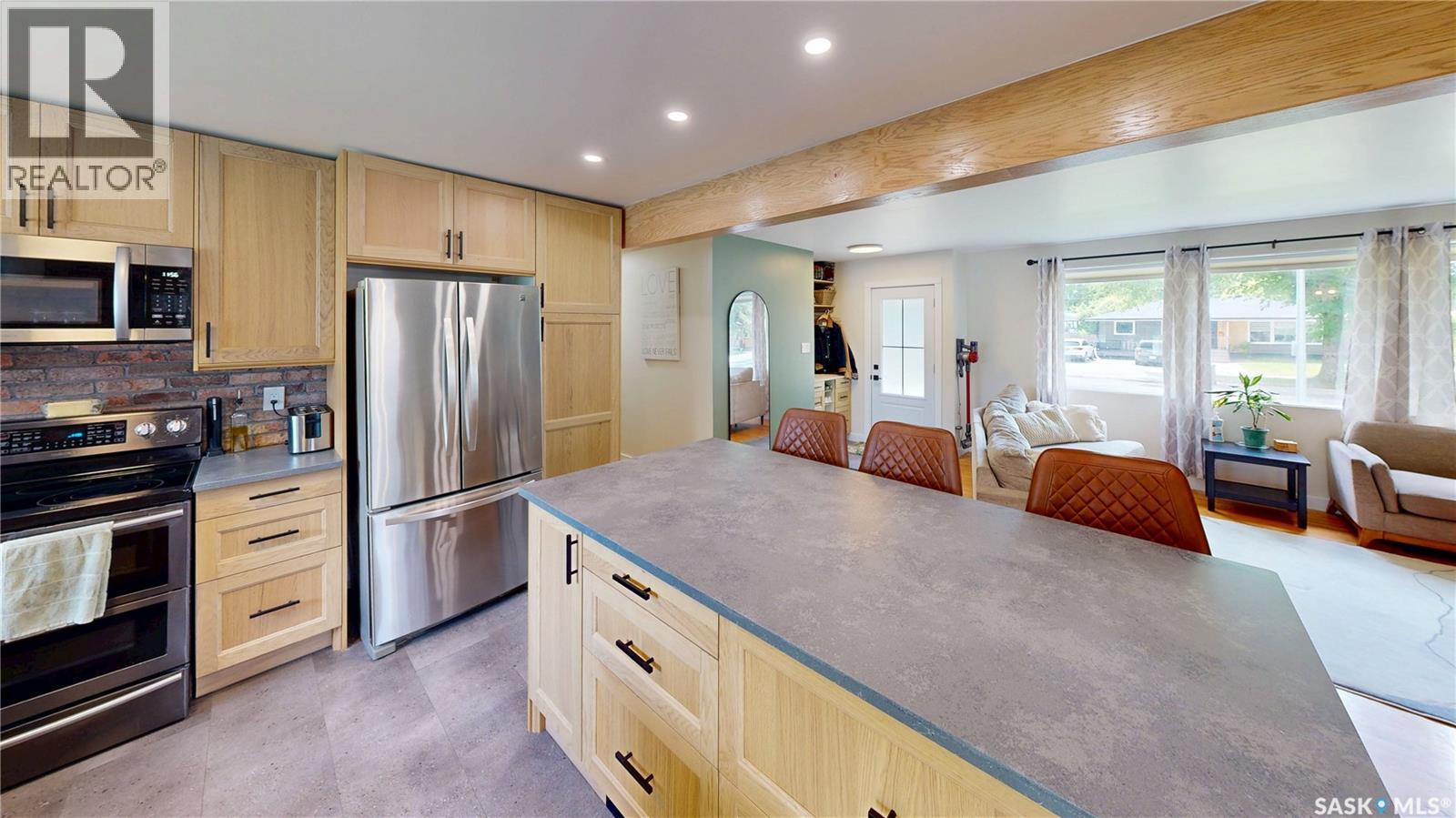 1912 Grant Drive, Regina, SK
