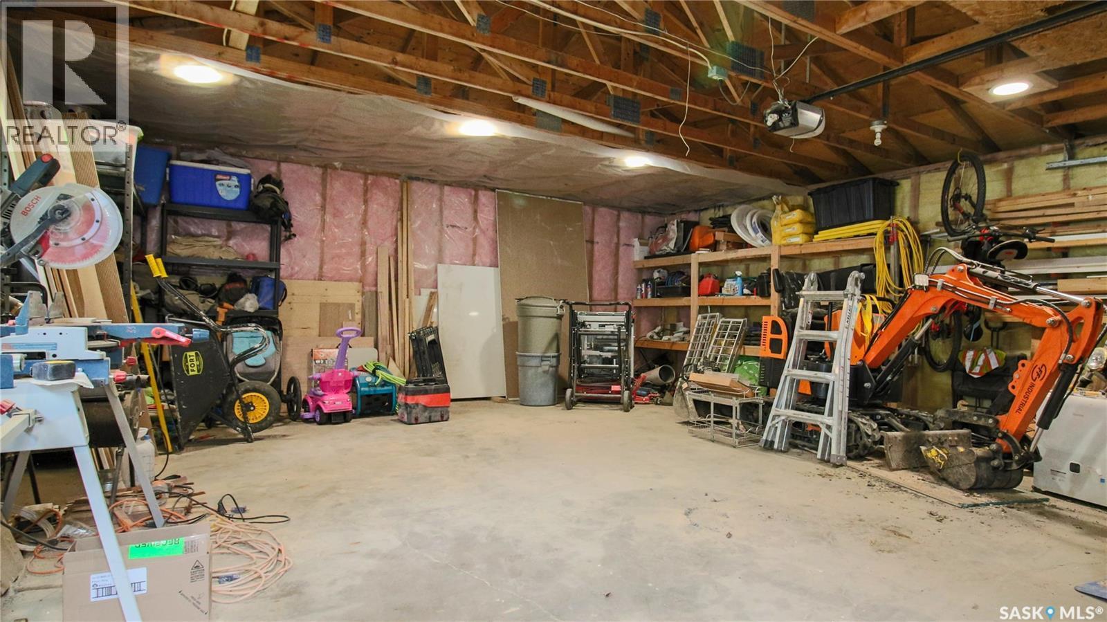 1912 Grant Drive, Regina, SK
