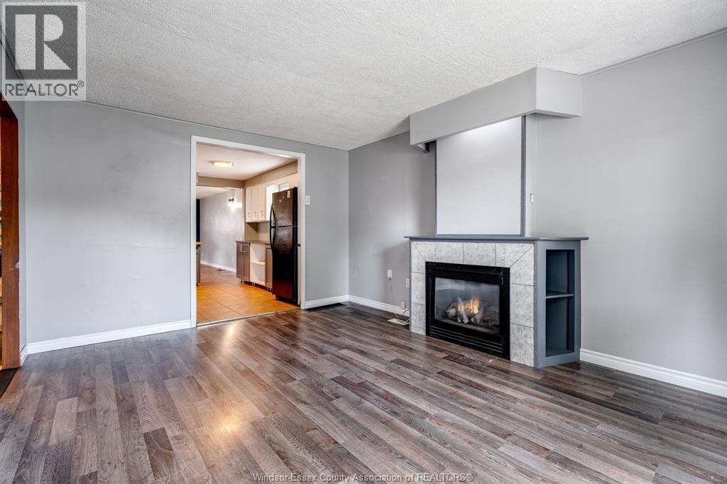 3793 Vaughan, Windsor, ON