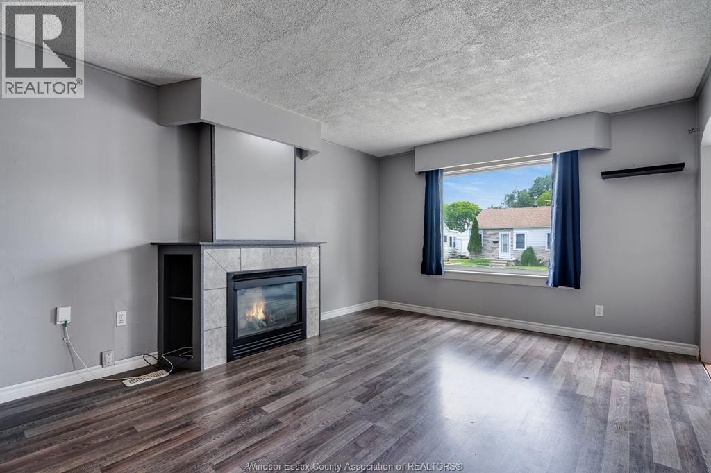 3793 Vaughan, Windsor, ON