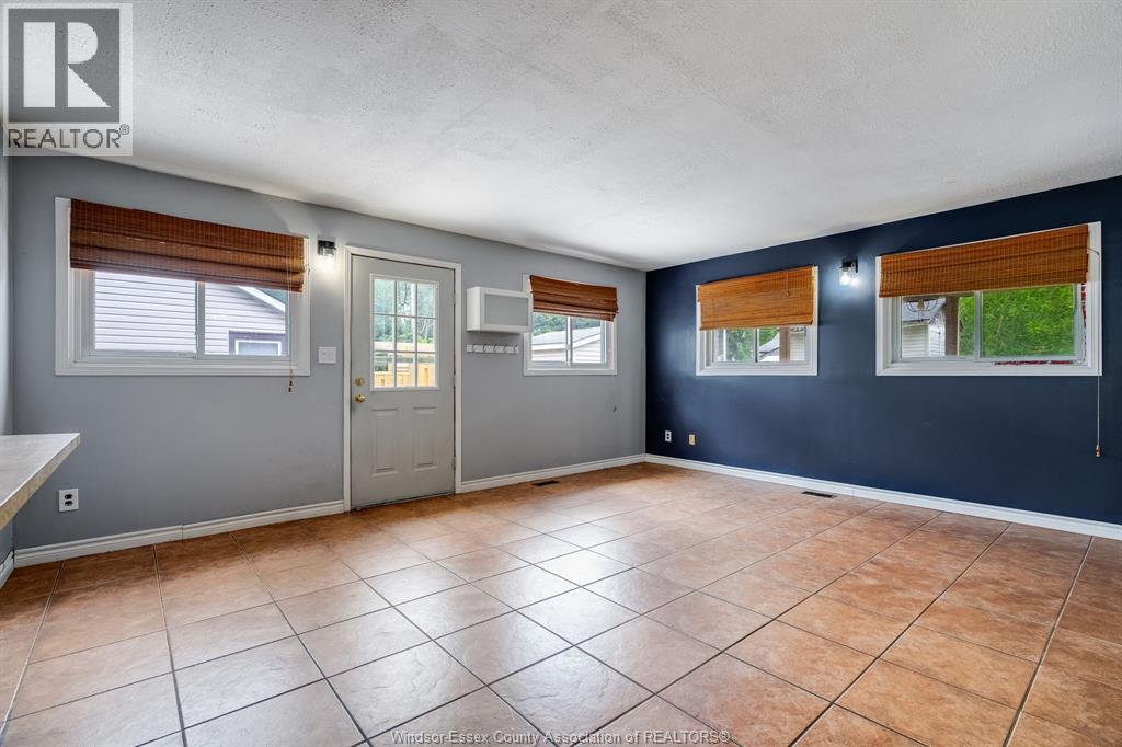 3793 Vaughan, Windsor, ON