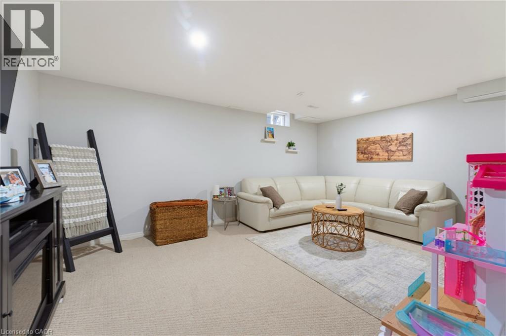 10 Cadham Boulevard Unit# 28, Hamilton, ON