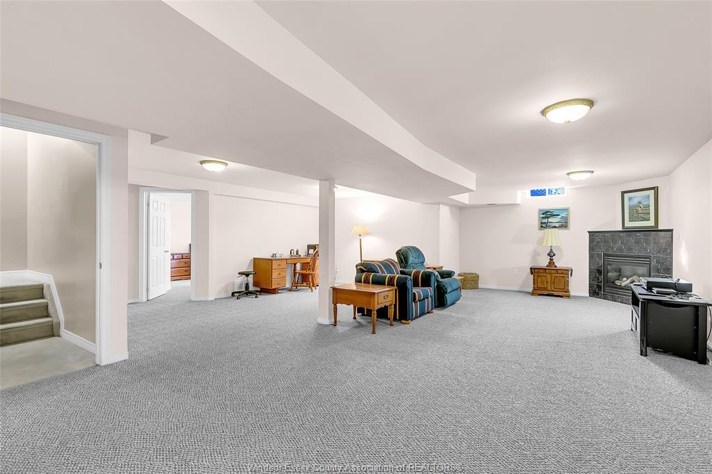 1385 Imperial Crescent, Windsor, ON