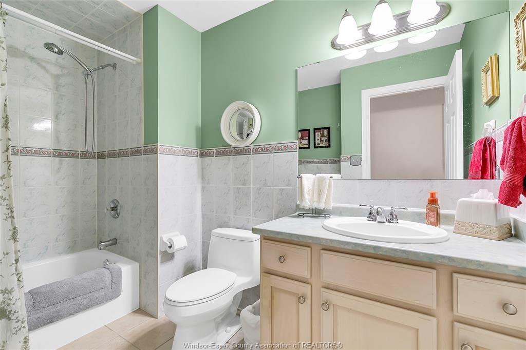 1385 Imperial Crescent, Windsor, ON