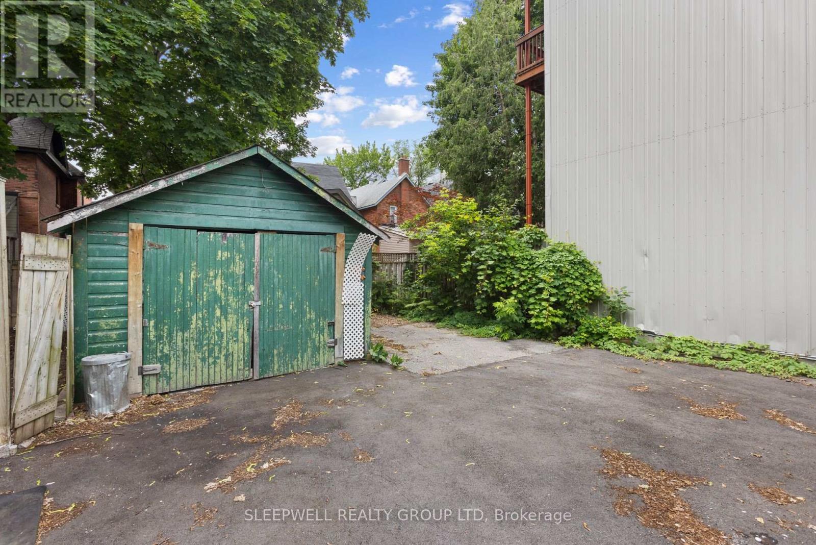 86 Fourth Avenue, Ottawa, ON