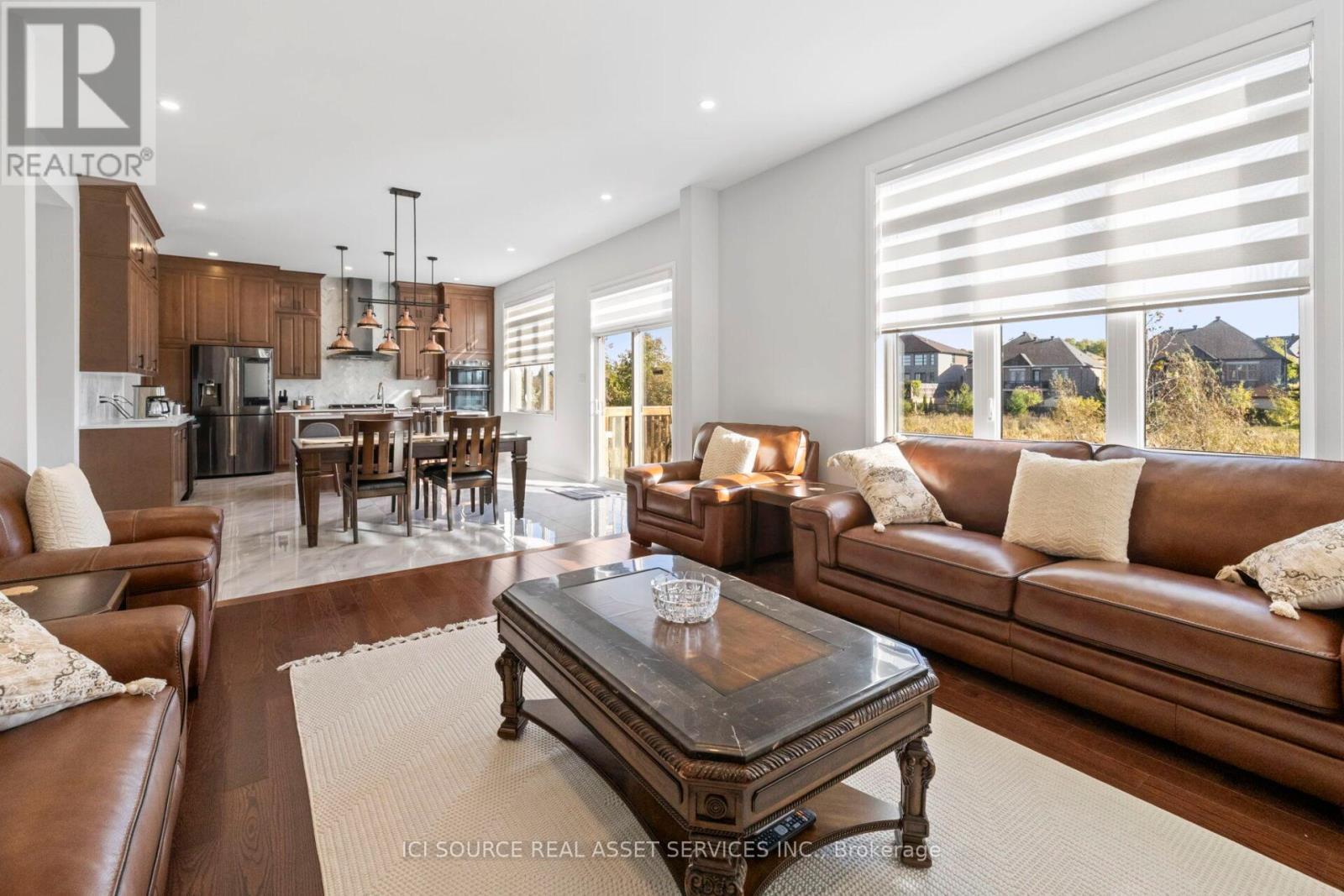 733 Coast Circle, Ottawa, ON