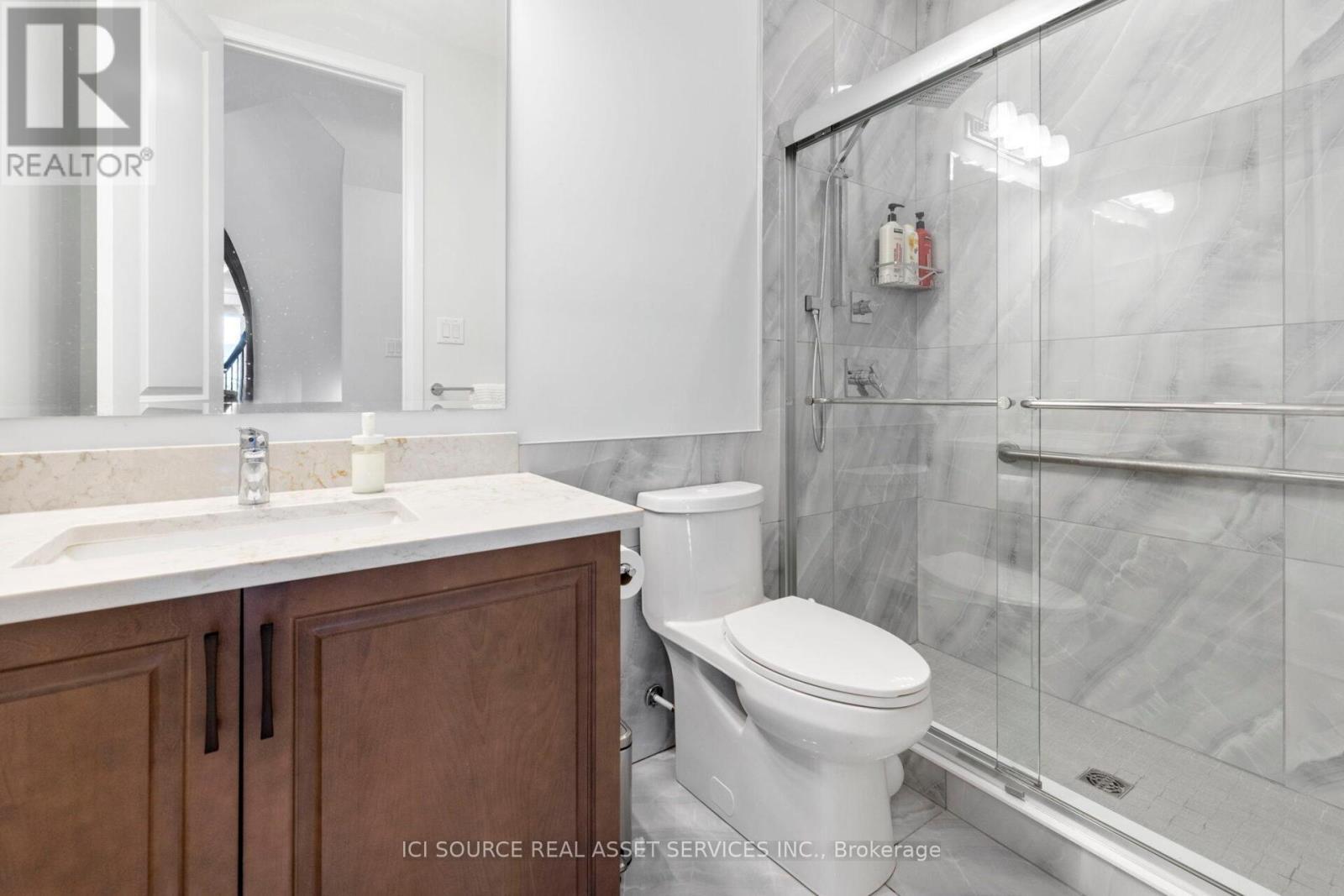 733 Coast Circle, Ottawa, ON