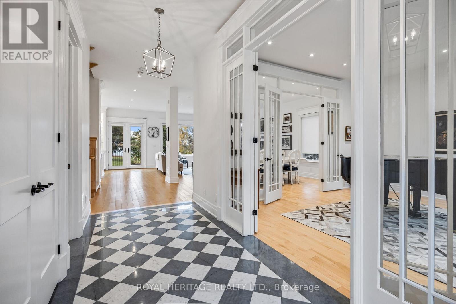 968 Essa Crescent, Pickering, ON