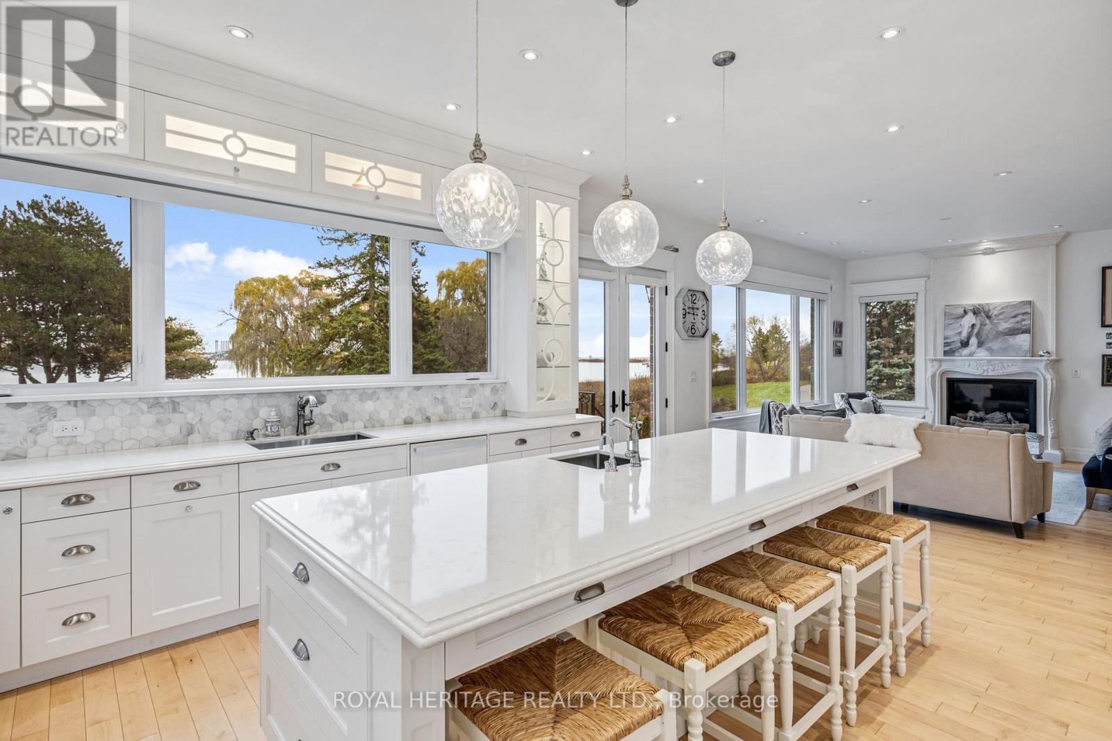 968 Essa Crescent, Pickering, ON