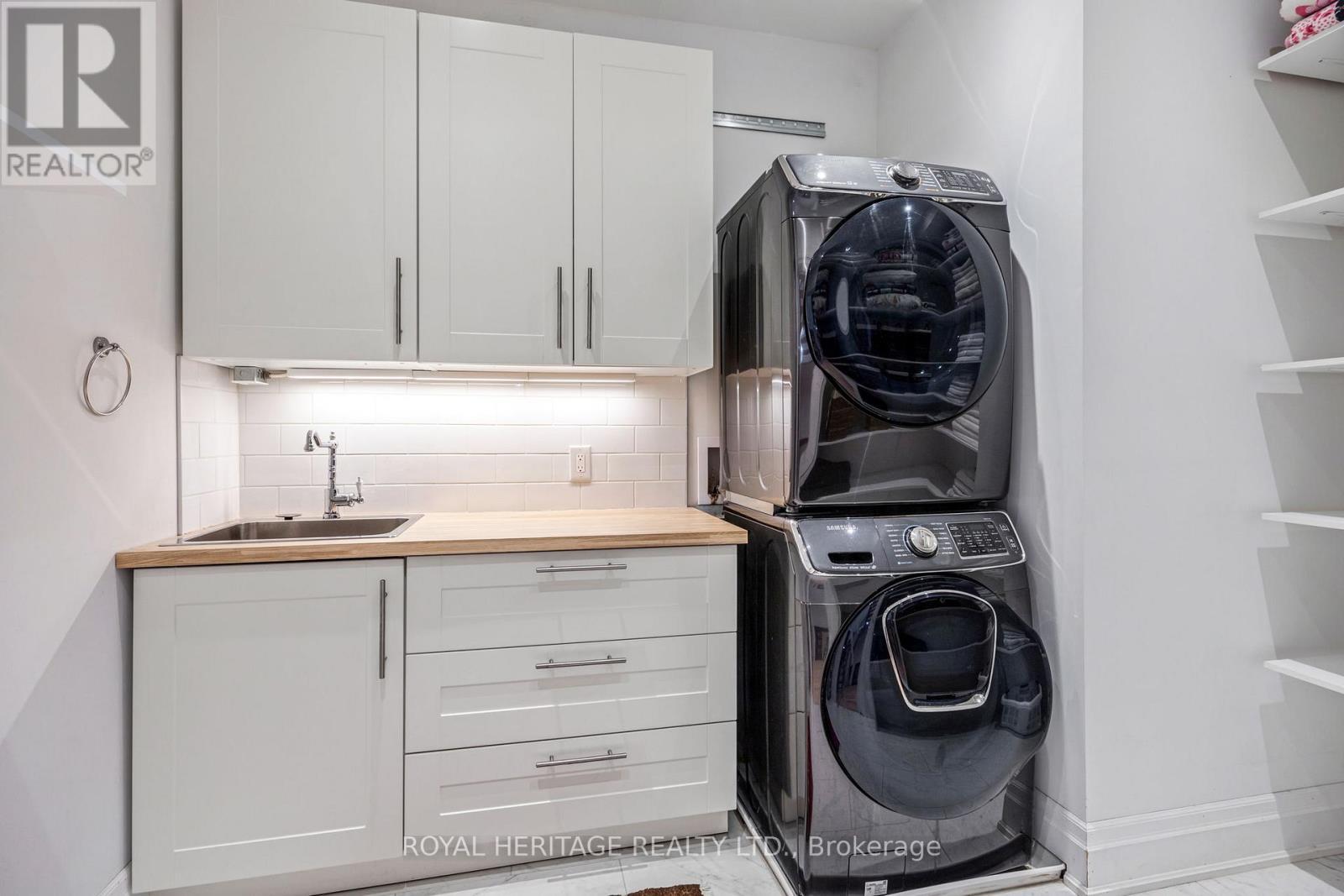 968 Essa Crescent, Pickering, ON