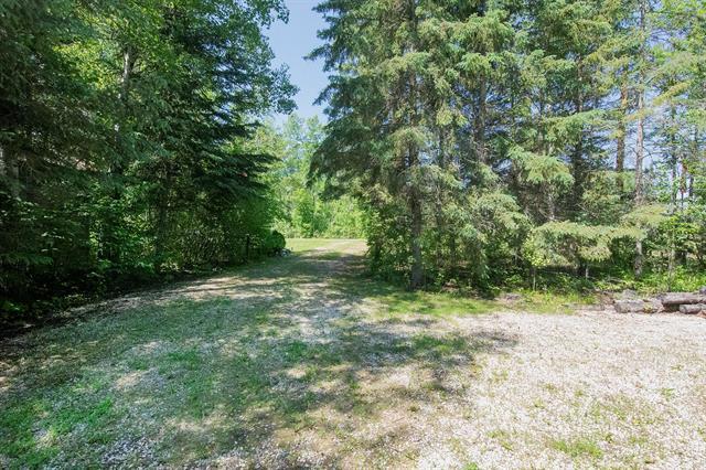 8 Village Cr, Lee River, MB