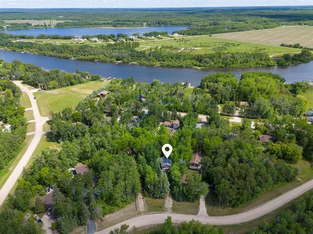 8 Village Cr, Lee River, MB
