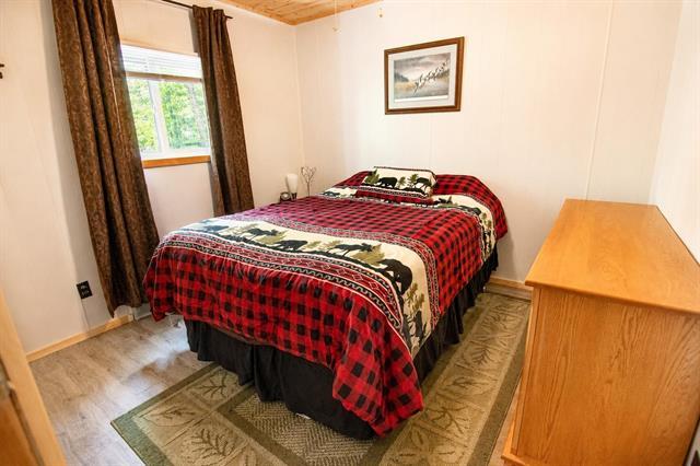 8 Village Cr, Lee River, MB