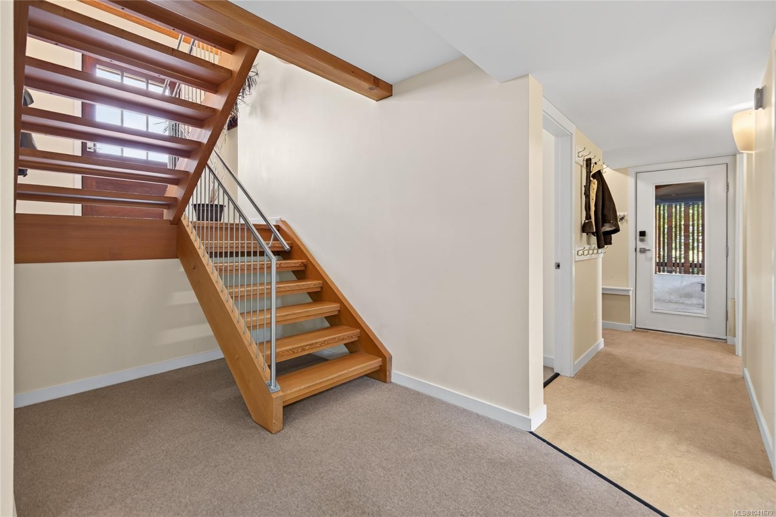 2052 Beaufort Ave, Comox, BC