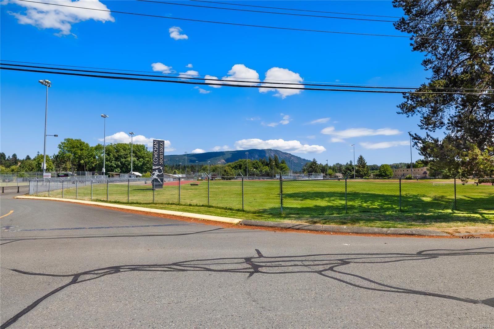 #304-2525 Dingwall St, Duncan, BC