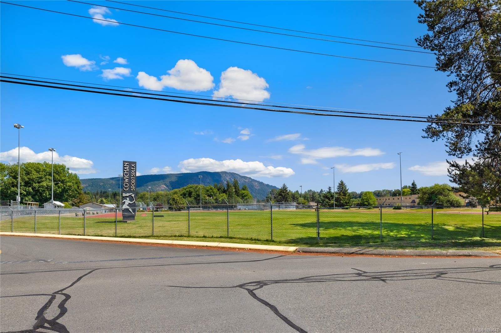 #304-2525 Dingwall St, Duncan, BC
